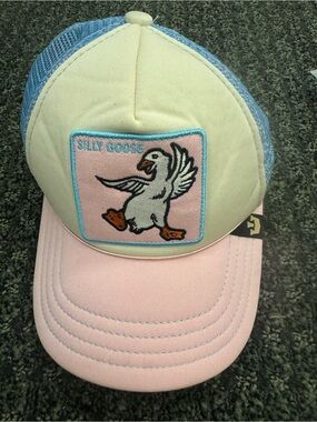 Goorin Bros “Silly Goose” Animal Farm Trucker Hat Pastel Pink Blue Snapback
